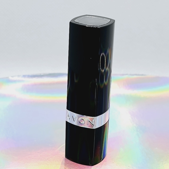 Avon Red 2000 True Color Lipstick - Picture 3 of 7